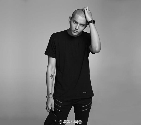 [Photo] Kris goes bald! OMG!  Daily K Pop News