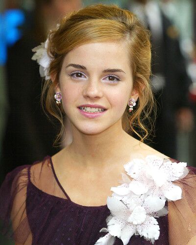 Emma Watson makeup without-13