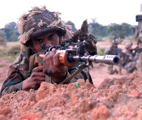 Indian army man with gun images wallpapers