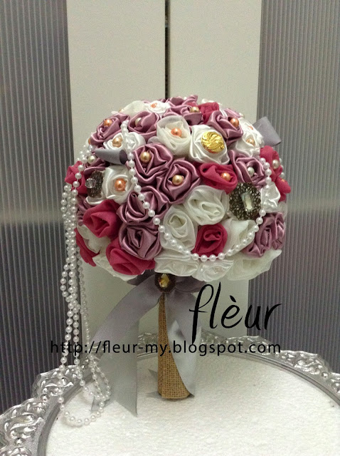 Dusty Pink Vintage Bouquet with Burlap Cloth by Fleur