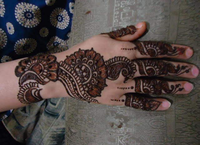 Pakistani Wedding mehndi design photo                                   