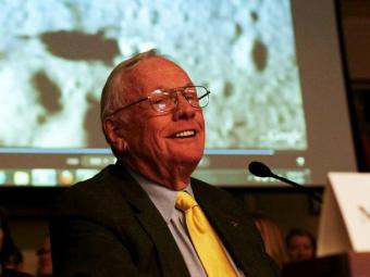 Morre Neil Armstrong, primeiro homem a pisar na Lua