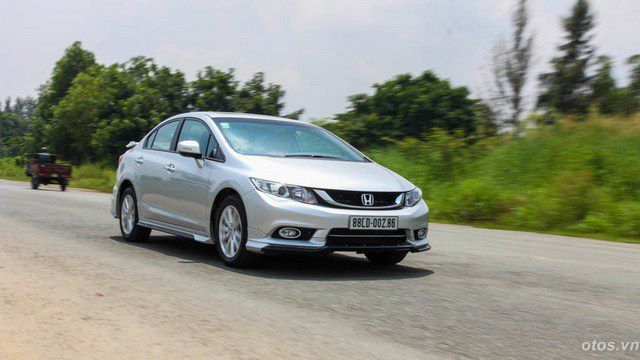 Soi chi tiết và lái thử xe oto Honda Civic 2016