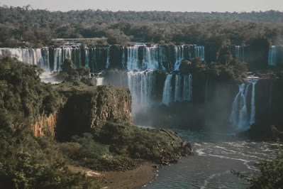 Iguazu waterfalls, boundary of Brazil and Argentina