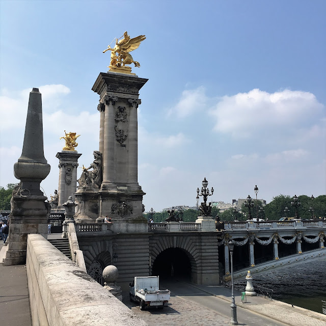 Pont Alexandre Paris mssamwearsdresses.blogspot.com