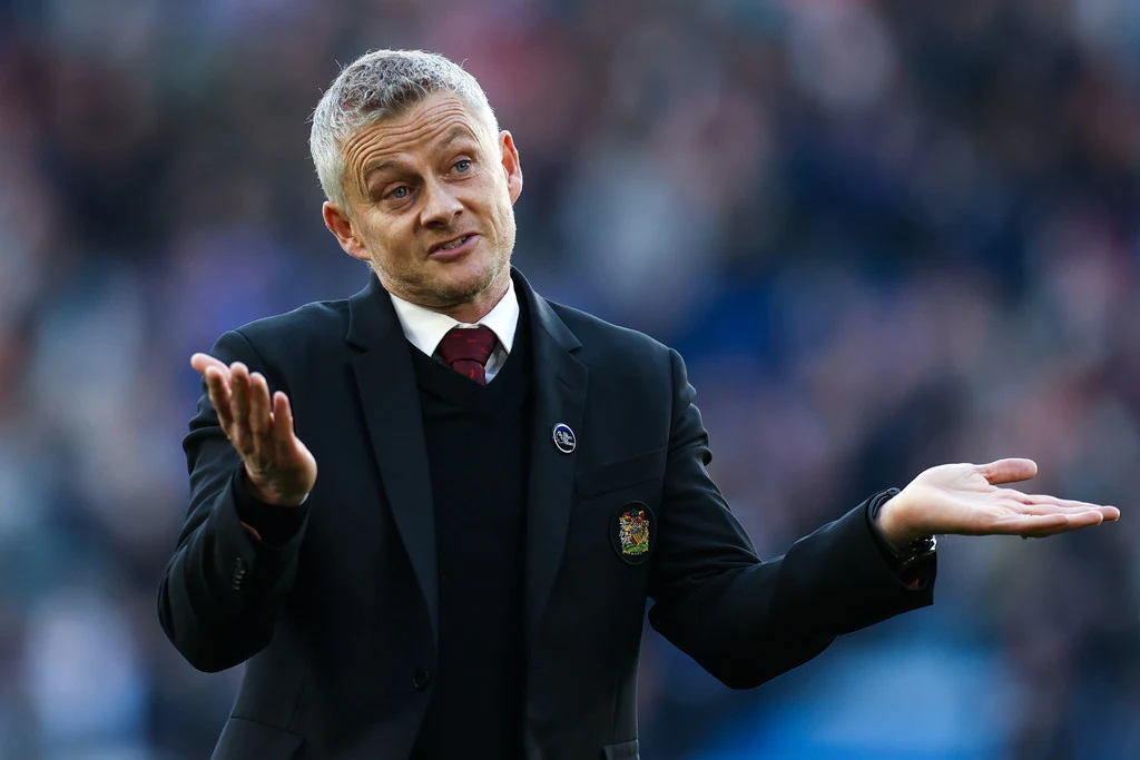 Ole Gunnar Solskjaer, Manager of Manchester United reacts during the Premier League match between Leicester City and Manchester United at The King Power Stadium on October 16, 2021 in Leicester, England
