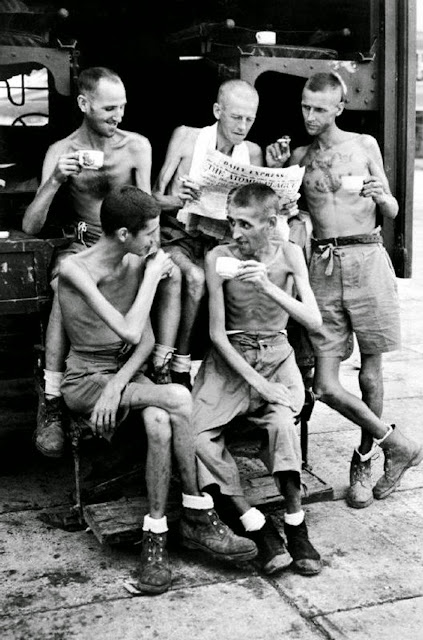 1945, Singapore - Photo of 5 Australian prisoners of War