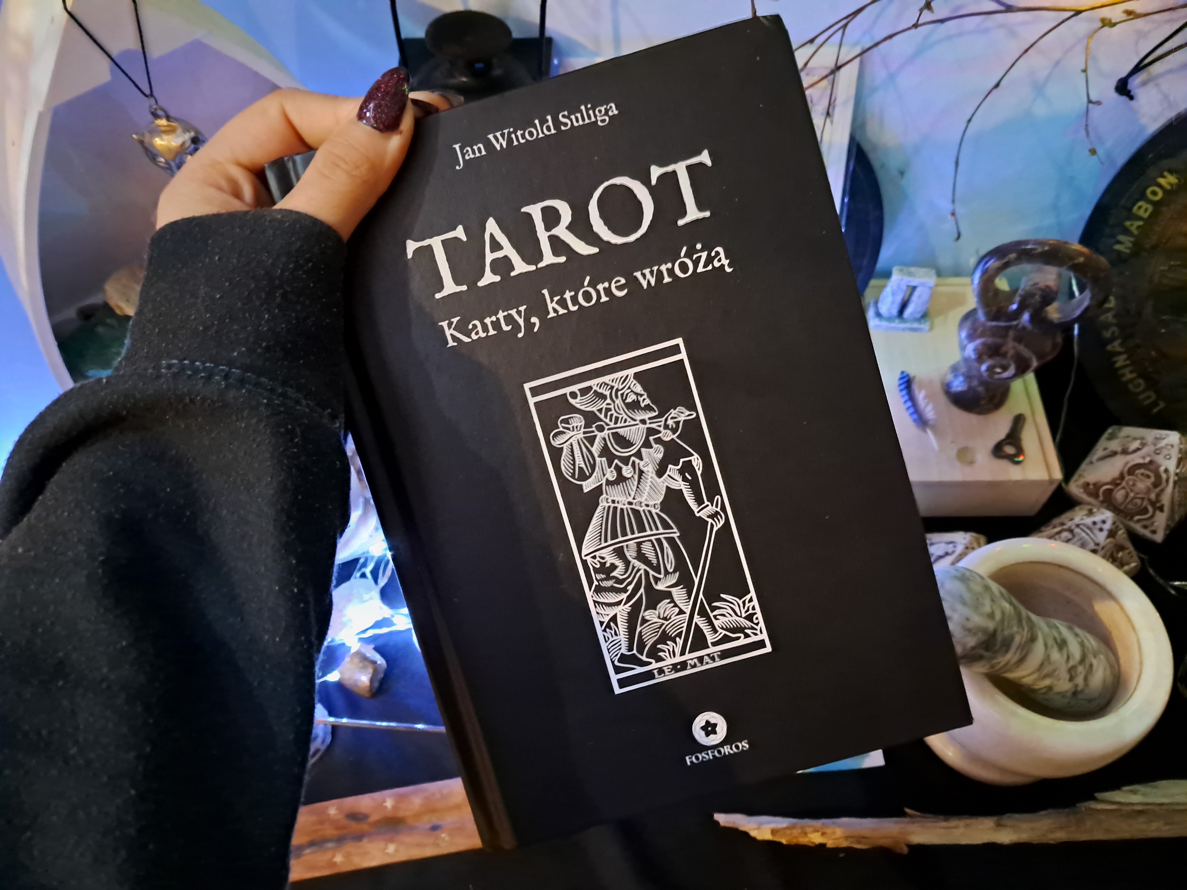 Recenzja książki Tarot Karty, które wróżą autorstwa Jana Witolda Suligi