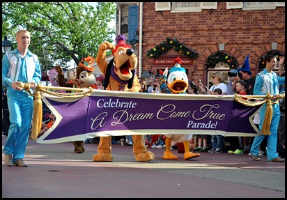 23a - Dream Come True Parade