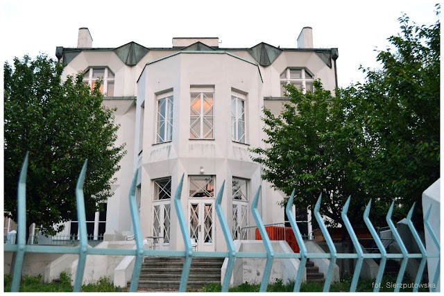 Willa Kovarovica, kubistyczna architektura w Pradze