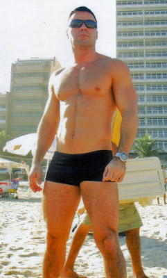 swimpixx blog for sexy speedos, free pics of speedo men, hot men in speedos and swimwear. Brazilian homens nos sungas abraco sunga<br />