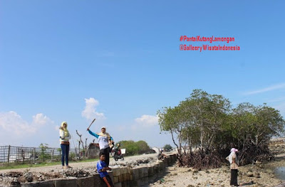 Wisata Pantai Kutang Lamongan