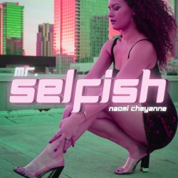 A estrela do pop Naomi Cheyanne mostra todo seu empoderamento em novo single