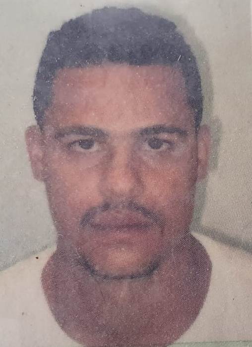 Mecânico é assassinado com cerca de 60 tiros dentro de oficina em Feira de Santana-BA