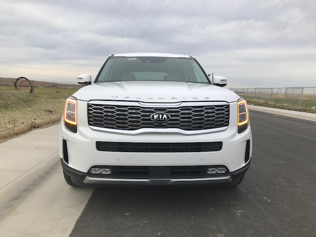 Front view of 2020 Kia Telluride