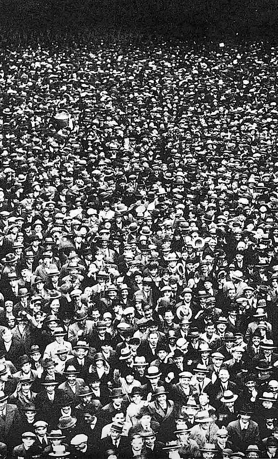 a 1932 happy crowd from a birdseye view