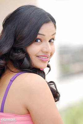 Yamini Latest Pictures