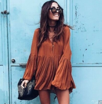 http://www.dresslink.com/women-sexy-v-neck-leisure-blouse-loose-long-sleeve-top-pleated-mini-dress-p-33250.html?utm_source=blog&utm_medium=cpc&utm_campaign=Carly1180