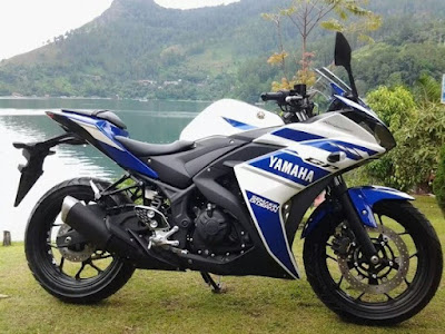 Pilih Kawasaki Ninja 250 fi, Yamaha R25  atau New CBR250RR