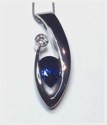 Nitestar Ceylon sapphire pendant