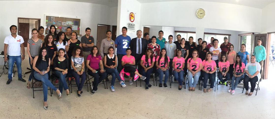 Ganando Corazones Jóvenes De Gracia Abundante En Tuxpan - 