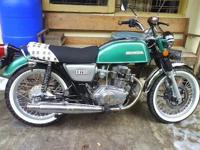 Honda CB  200  1975 SPECIFICATION Classic and Vintage 