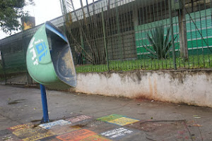 Vandalismo em telefones públicos ainda é constante