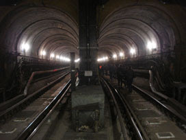 twin bore tunnels at Wapping