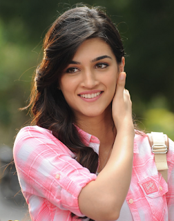 Kriti Sanon, Biography, Profile, Biodata, Family , Husband, Son, Daughter, Father, Mother, Children, Marriage Photos.