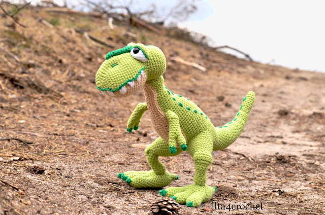 szydełko amigurumi dinozaur