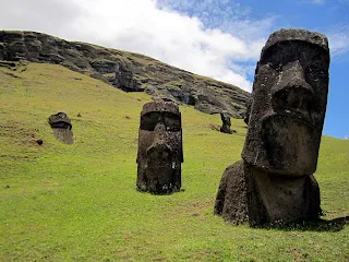 Osterinsel, Steinskulpturen