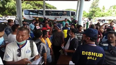Protes Rapid Test Berbayar Lagi, Sopir Logistik Sempat Blokade Jalan ke Pelabuhan