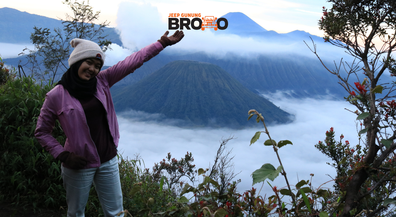 bukit kingkong atau bukit kedaluh spot sunrise Bromo