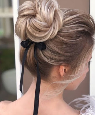 Coques é um penteado muito bonito e bastante elegante, é um penteado que é do tempo das nossas avós, mais que ainda é bastante usado pelas mulheres. O coque continua ainda um penteado muito usado pelas mulheres principalmente nas ocasiões importantes como em festas, casamentos, formatura. . Veja abaixo alguns modelos de coques