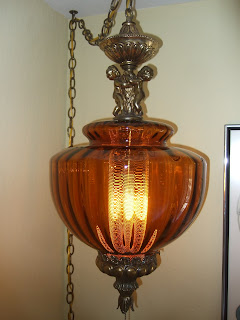 Decorative lamp finials