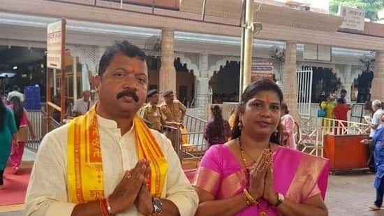 Shiv Sena MLA Mangesh Kudalkar wife commits suicide