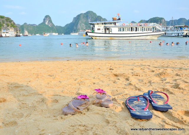 golden powdery sand of Ti Top beach  