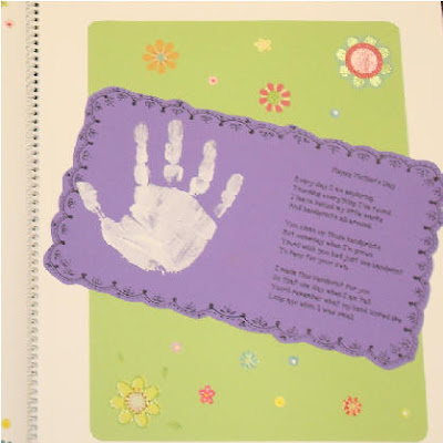  Can you imagine how your parents react when they receive this handprint poem from you on parents day?