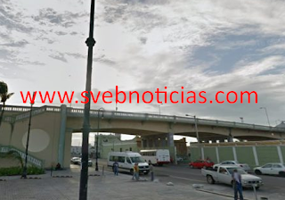 Tras robo de nomina trabajadores bloquean puente Morelos en el Puerto de Veracruz