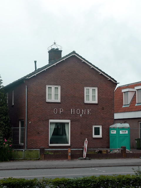 Op Honk, Doetinchem, 4 June 2016, photo by Robert van der Kroft, edited in Lo-Mob, Photocard One filter