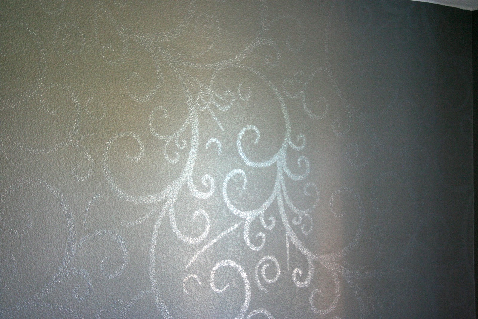 Redfly Creations: Our Bedroom Accent Wall