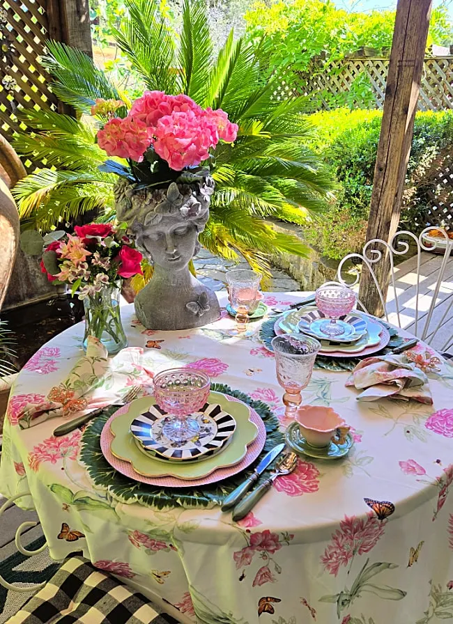 Butterfly Spring Table