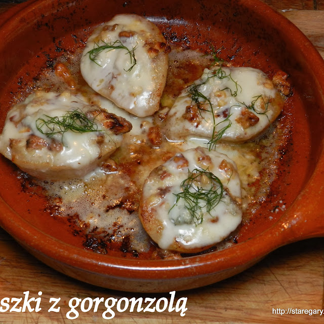 Gruszki z gorgonzolą