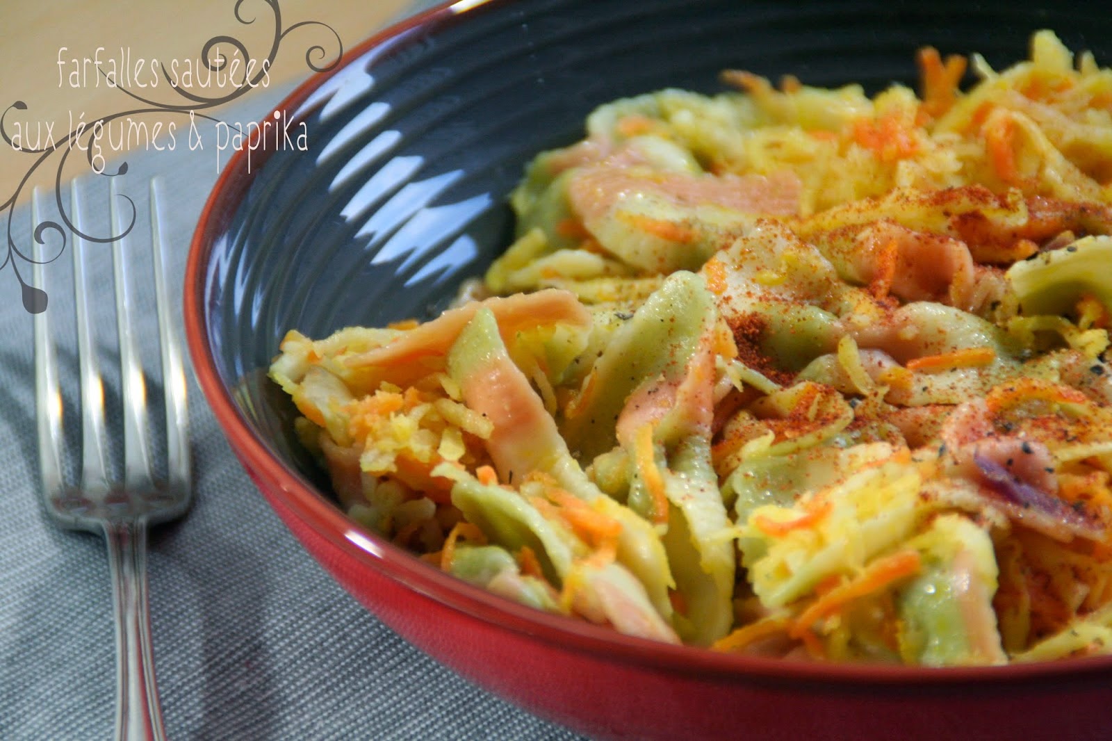 http://etcharlottedecouvritlacuisine.blogspot.fr/2014/04/farfalles-sautees-aux-legumes-et-paprika.html