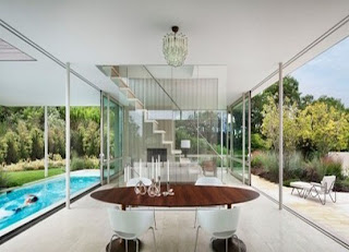 Architecture-Design-House-Glass-wall-interior-shiny-and-clean