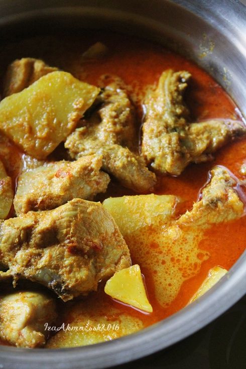 Ayam Masak Minang Singgahsana Kitchen