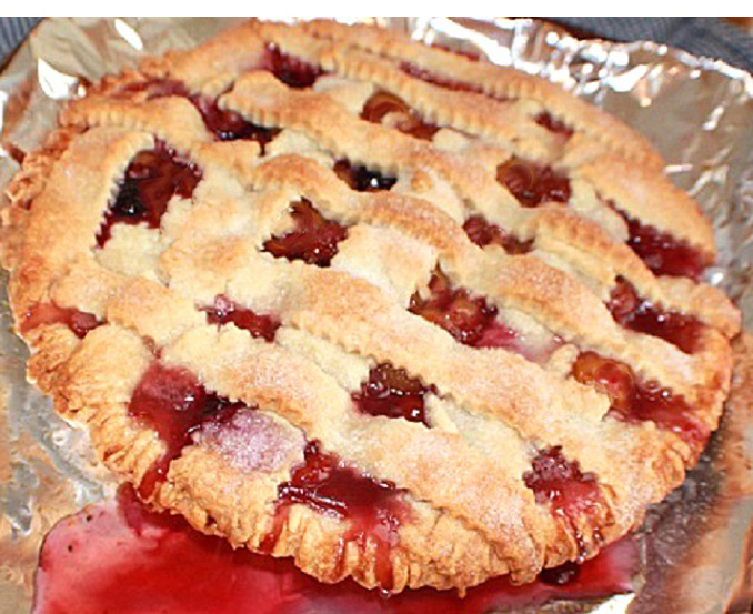 baked strawberry rhubarb pie