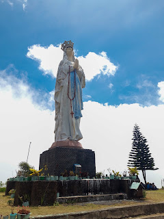 Patung Bunda Maria Wolowio Bajawa