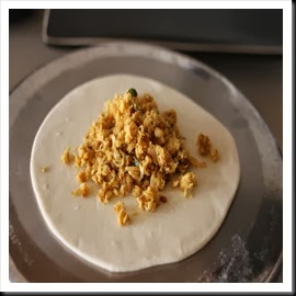 roll ou dough to small rounds and place the filling roll ou dough to small rounds and place the filling