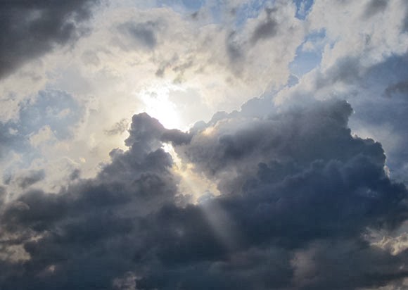 Sun rays through the clouds